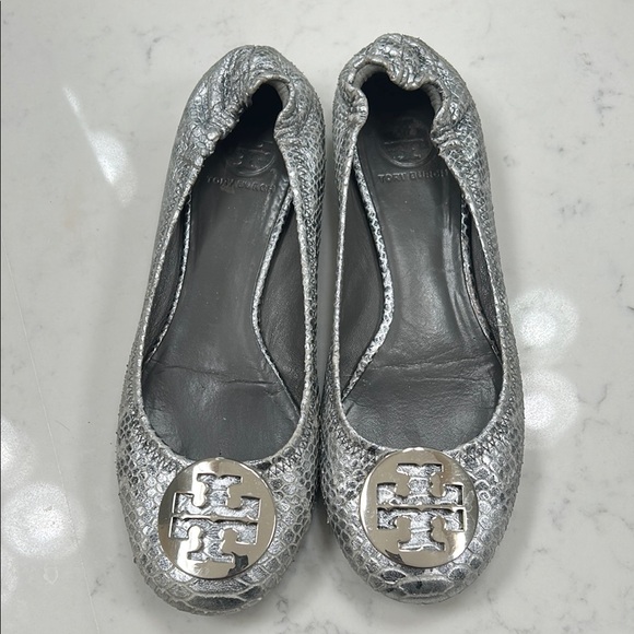 Tory Burch Shoes - TORY BURCH Silver Snakeskin Ballet Flats Size 8